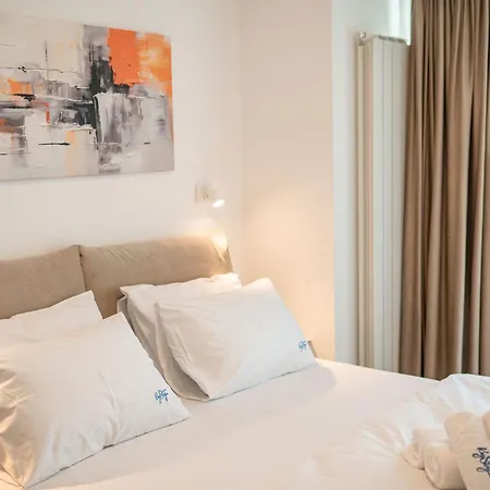 Luxury 140 In Odyssey Pool & Spa-parking * Mamaia